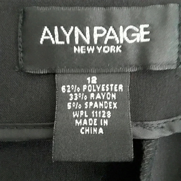 Alyn Paige Skirt - Picture 3 of 3